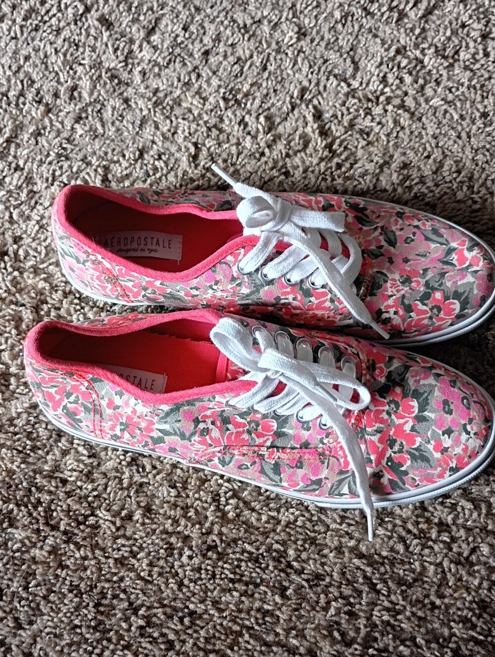 Aeropostale Pink Floral Canvas Lace-Up Sneakers with White Laces.Size 8M.